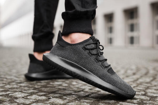 adidas-tubular-shadow-core-